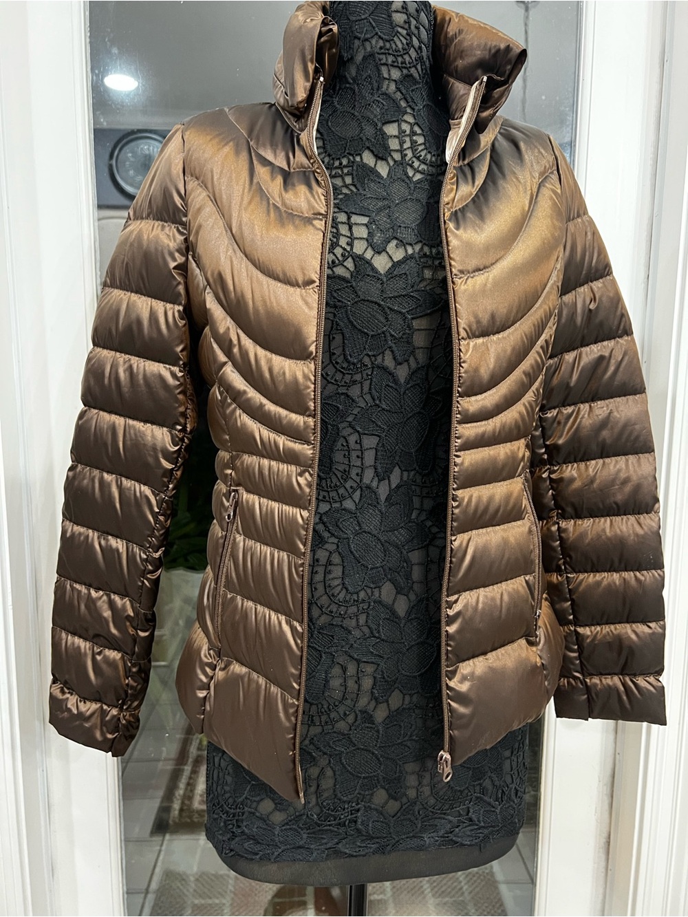 A.N.A  ( A New Approach) Packable Premium Bronze Down Jacket is Like New